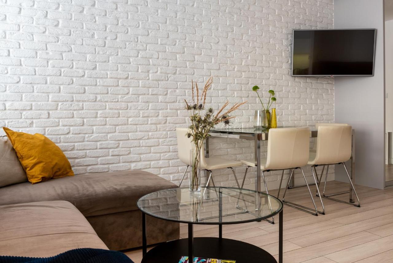Apartamenty-Wroc Golden House 브로츠와프 외부 사진
