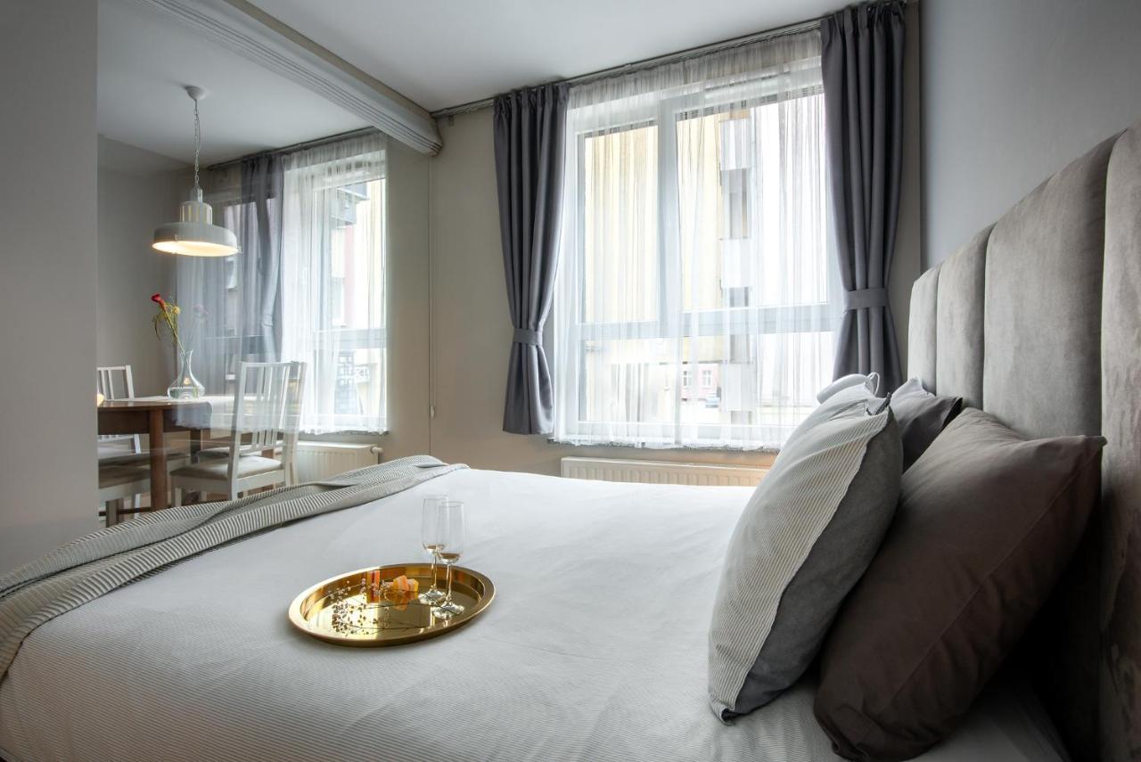 Apartamenty-Wroc Golden House 브로츠와프 외부 사진