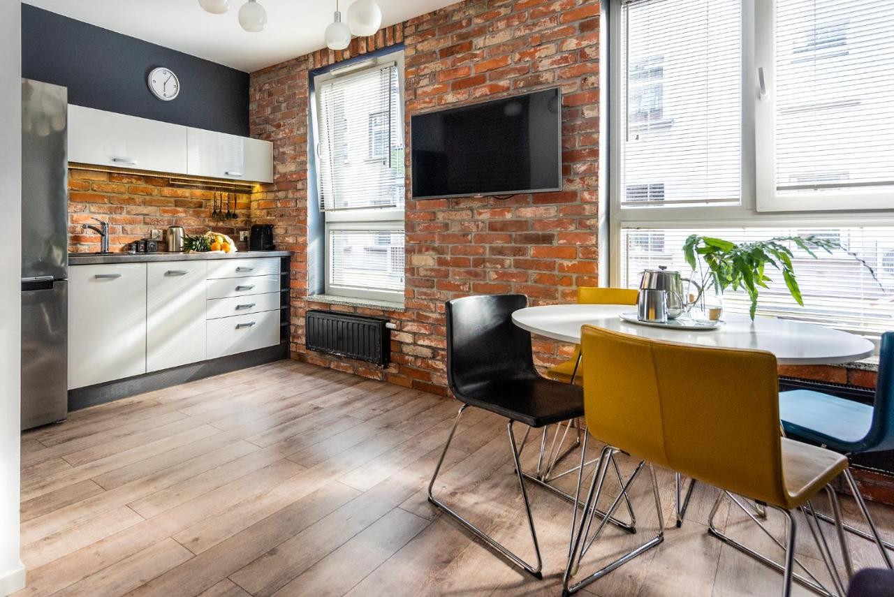 Apartamenty-Wroc Golden House 브로츠와프 외부 사진