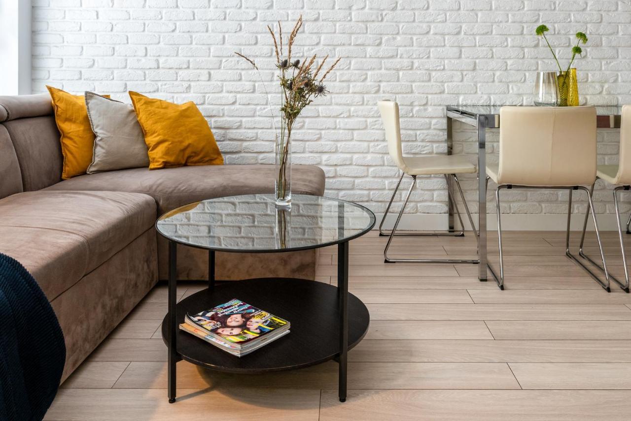 Apartamenty-Wroc Golden House 브로츠와프 외부 사진