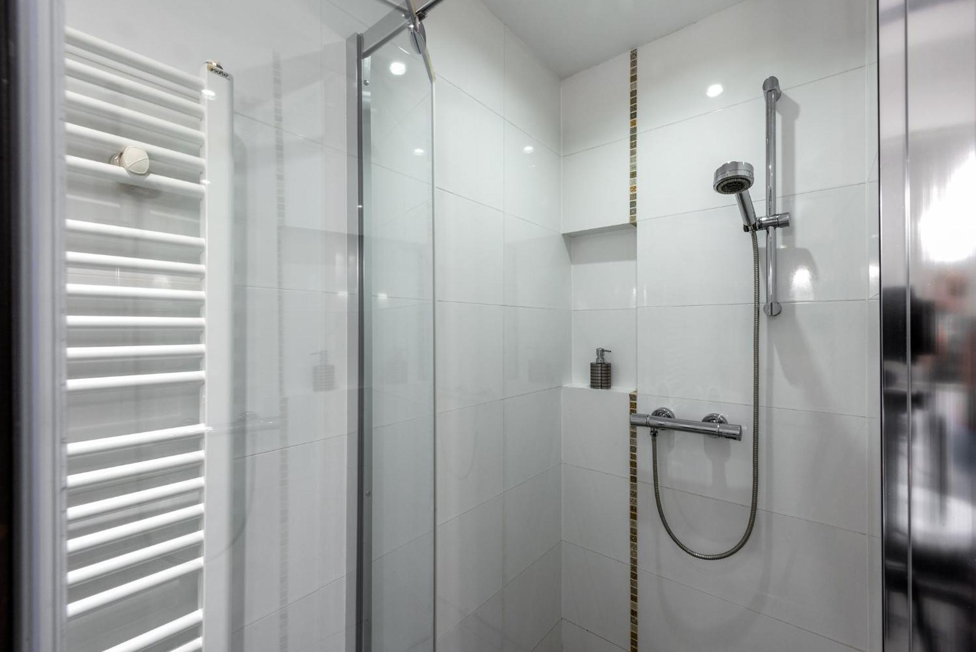 Apartamenty-Wroc Golden House 브로츠와프 객실 사진